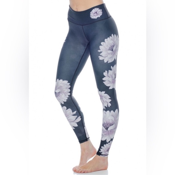 Noli Pants - Noli Floral Leggings Medium